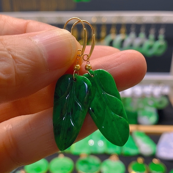 18K金镶嵌翡翠耳饰耳坠