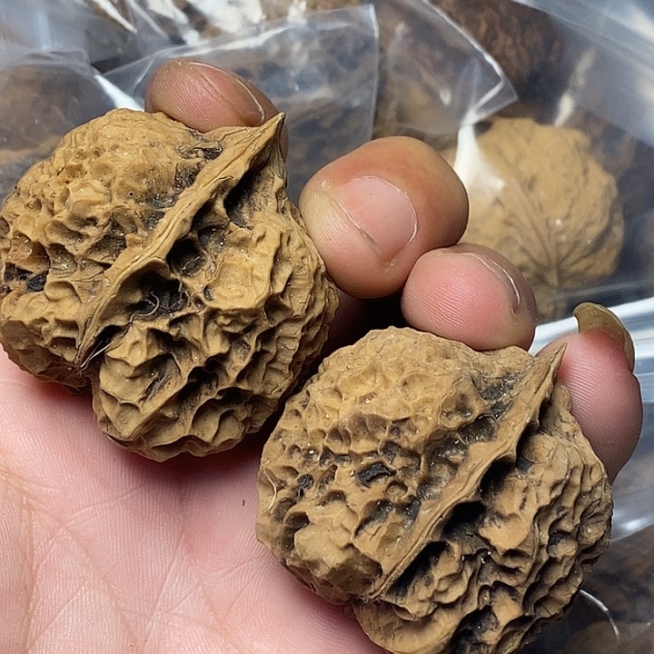 把件文玩核桃云南铁核桃12