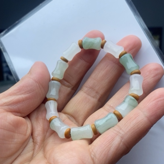 石英质玉（金丝玉）手镯未镶嵌