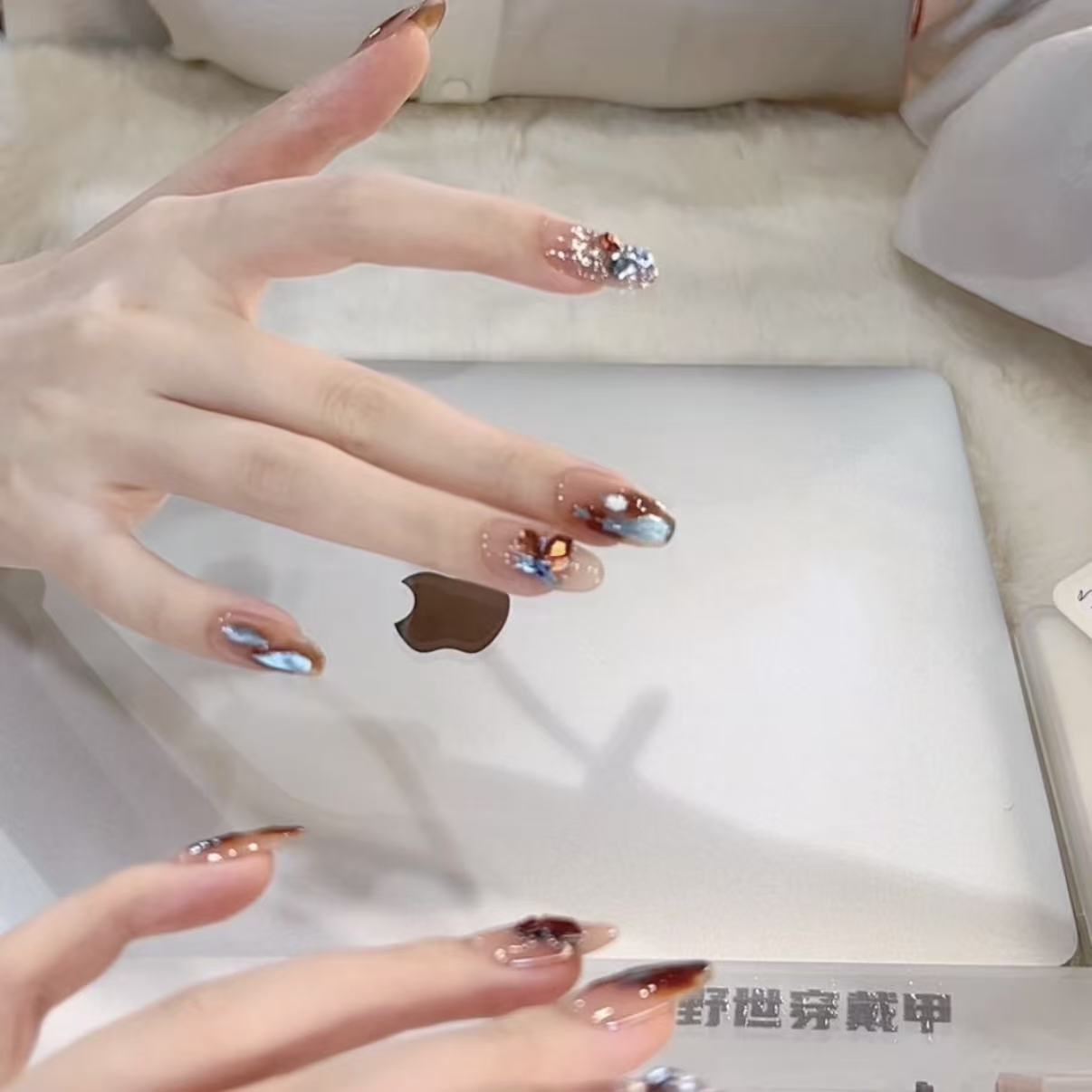 【海盐巧克力】野世穿戴甲  纯手工美甲