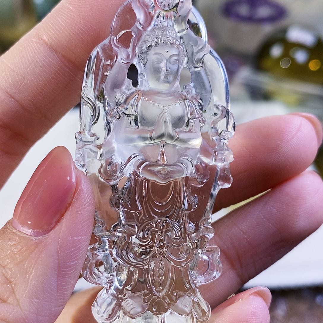 水晶天然水晶吊坠漂亮赠珠链未镶嵌欧*