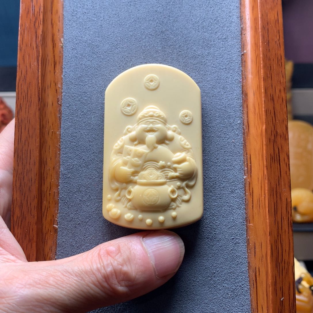 石英质玉配饰未镶嵌你**啊