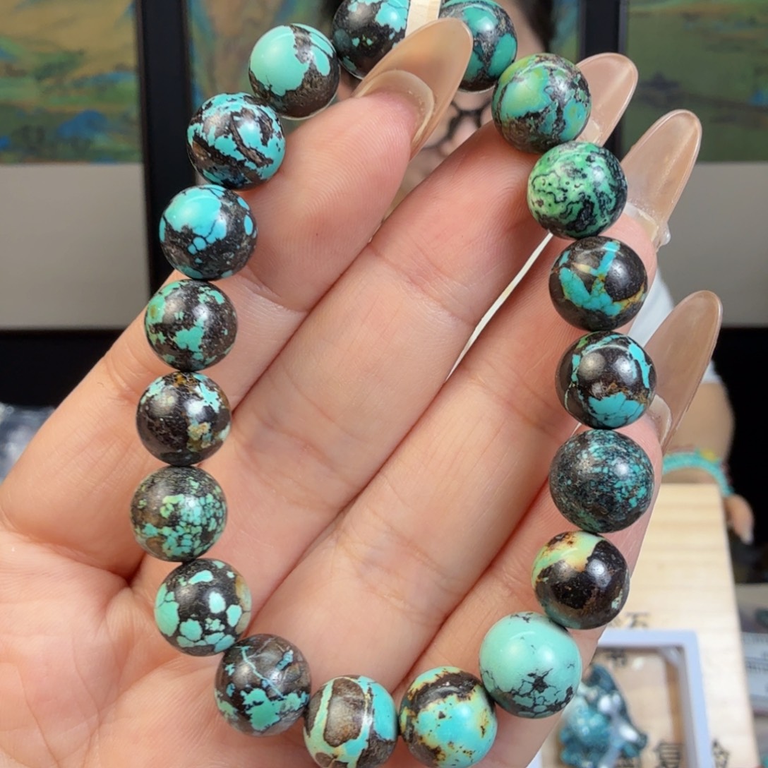 绿松石未镶嵌珠宝奇石