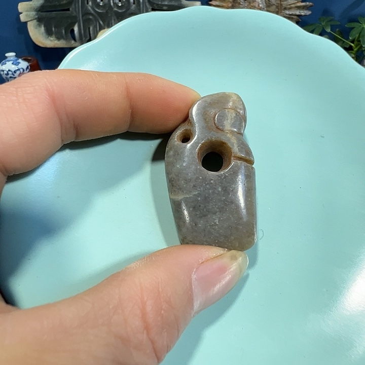 透闪石质玉未镶嵌挂件