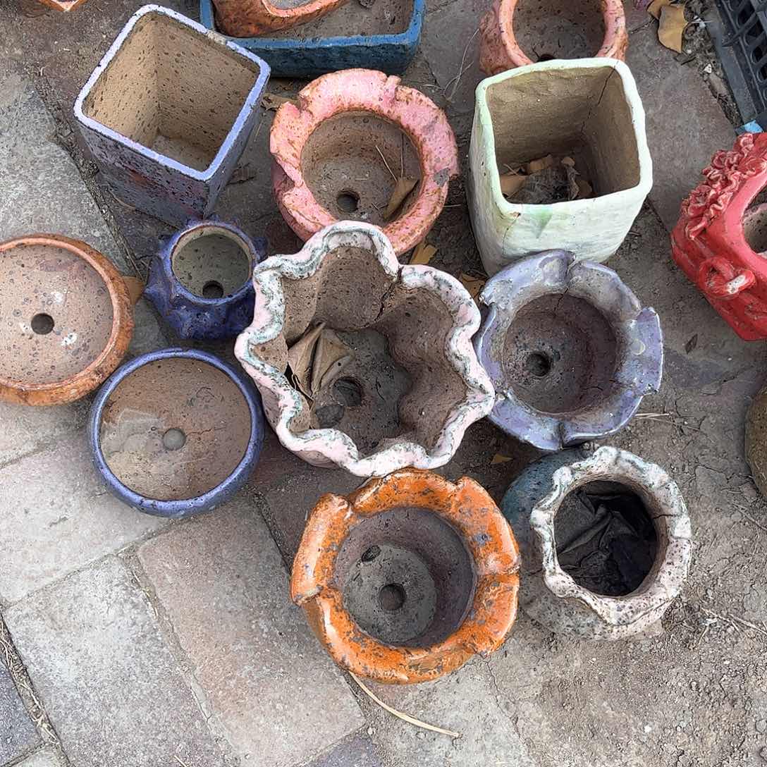 泥塑E**n古镇炻陶花盆瑕疵