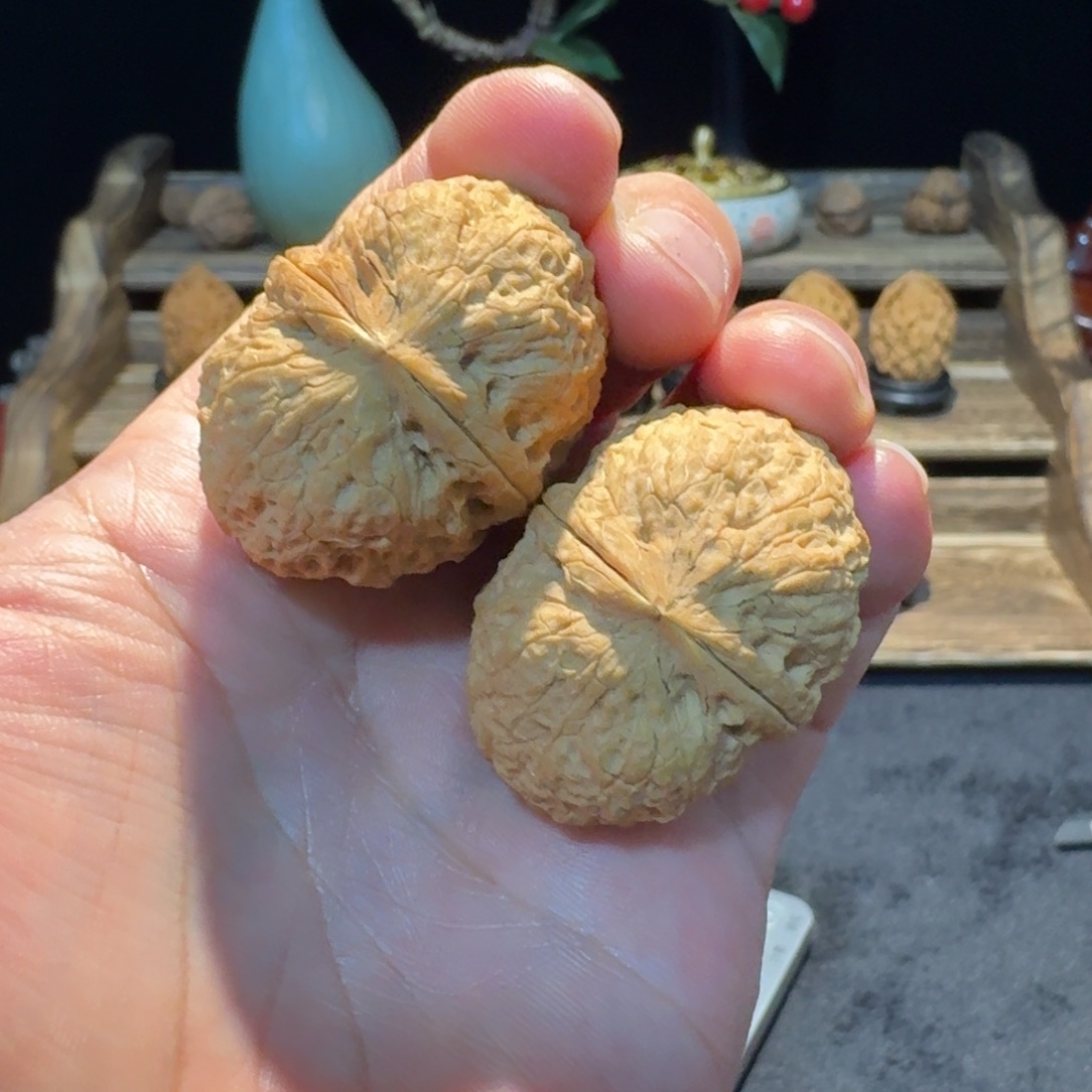 把件文玩核桃云南铁核桃17