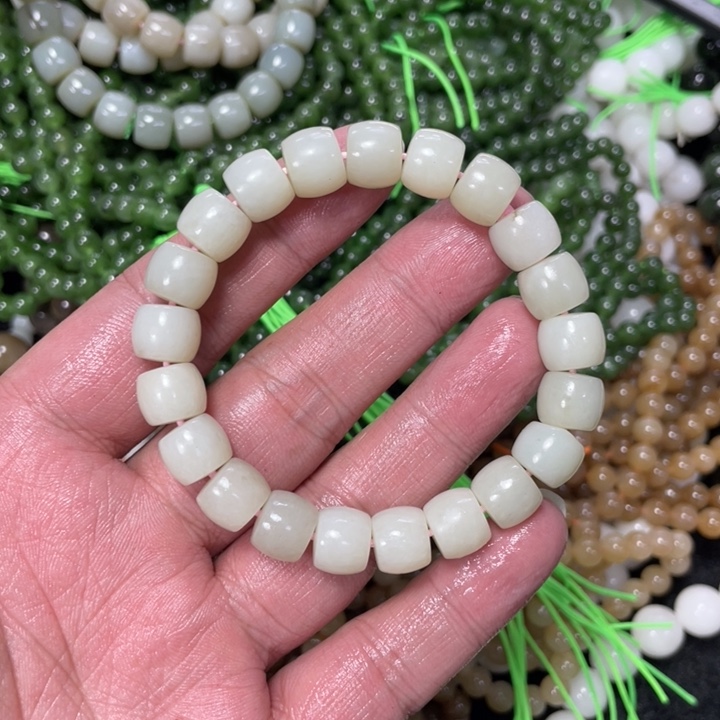 和田玉未镶嵌手链