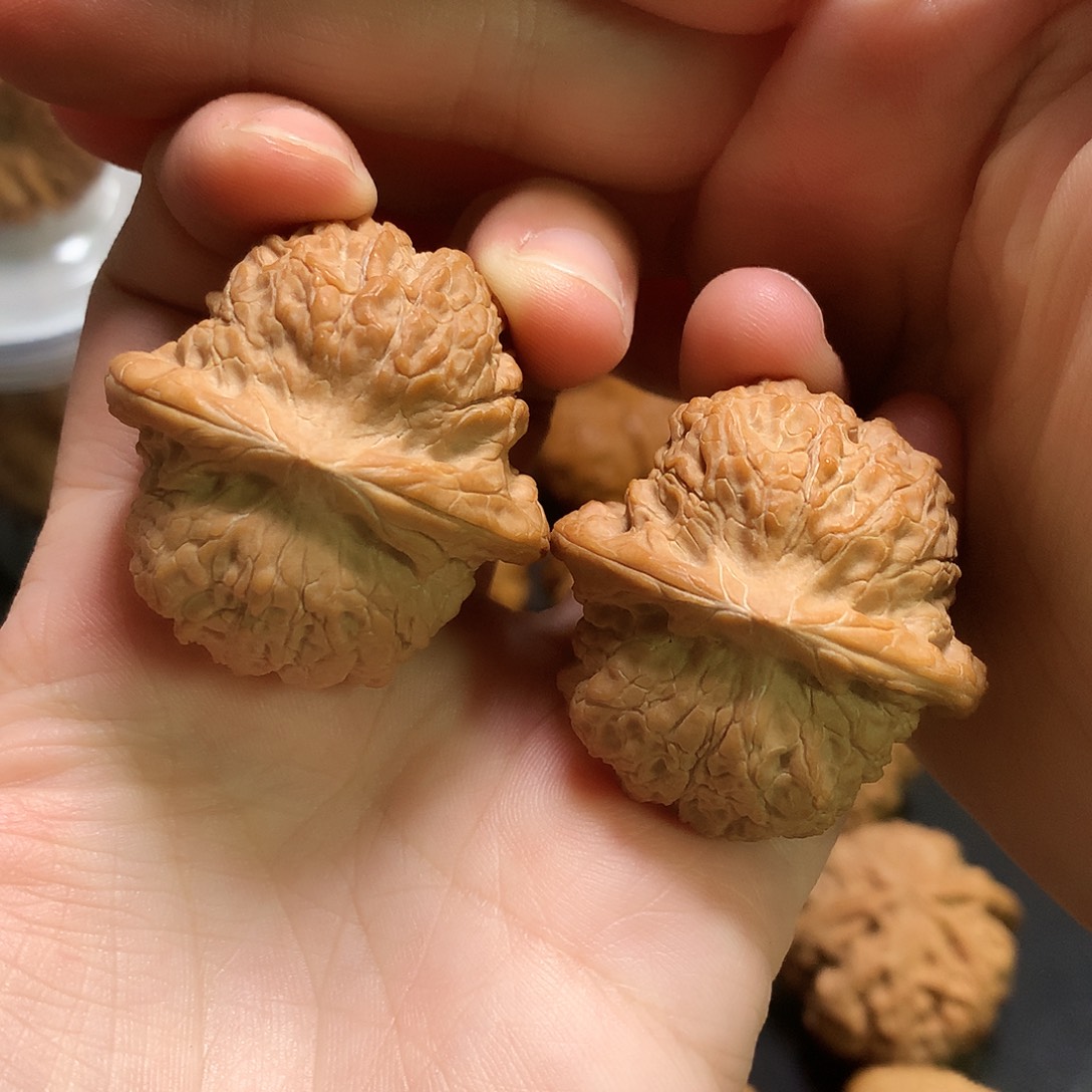 文玩核桃把件血麒麟39