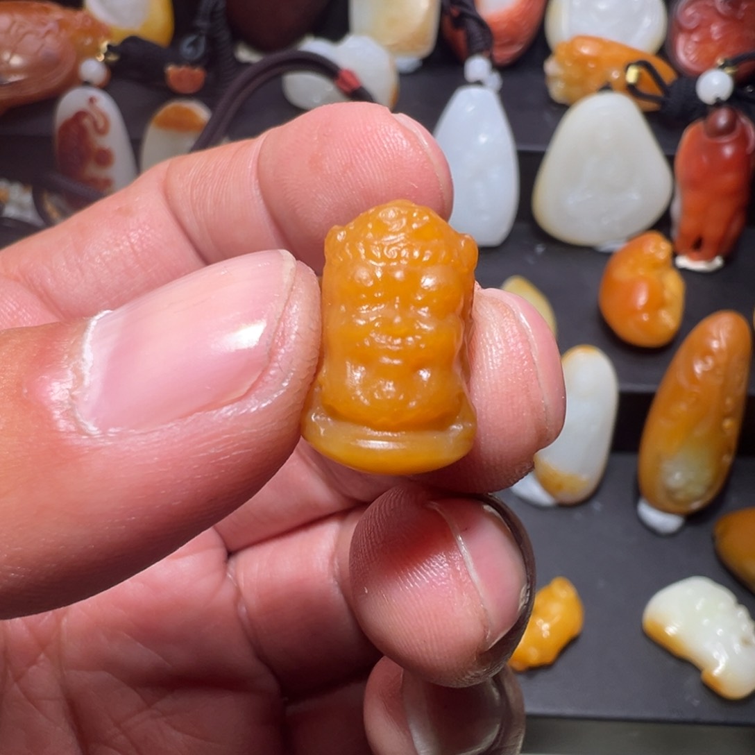 和田玉挂件未镶嵌