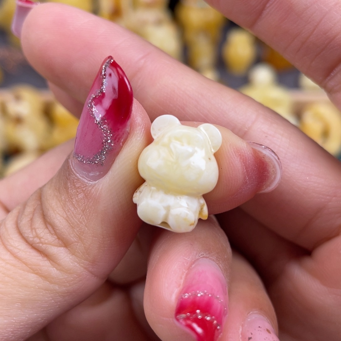 琥珀裸石未镶嵌蜜蜡