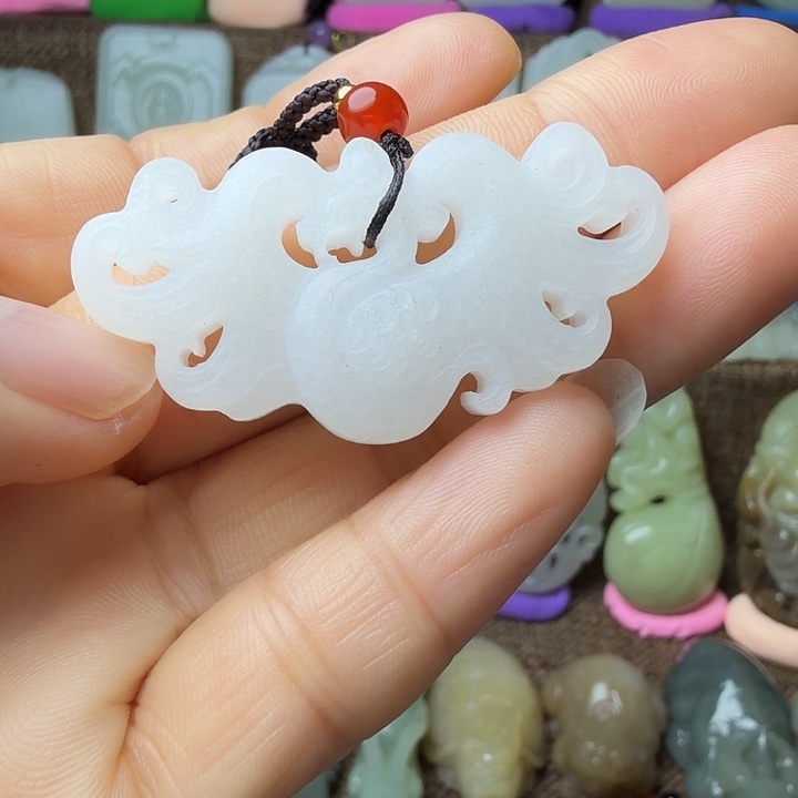 和田玉（糖玉）未镶嵌挂件