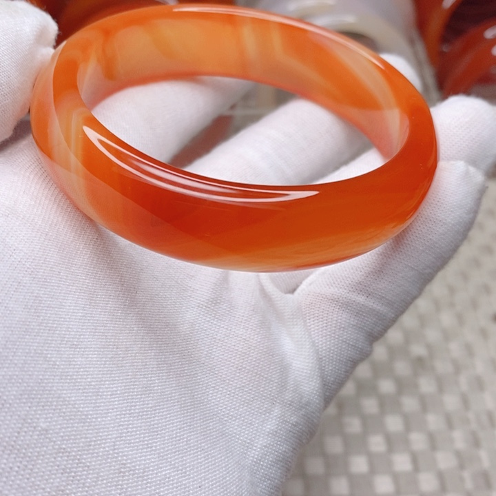 玛瑙/玉髓手镯未镶嵌