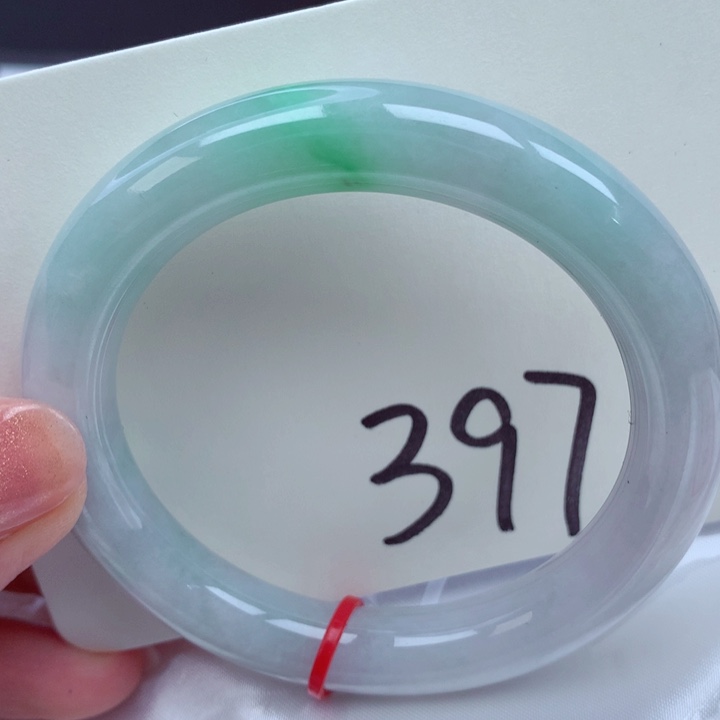 翡翠手镯未镶嵌翡翠