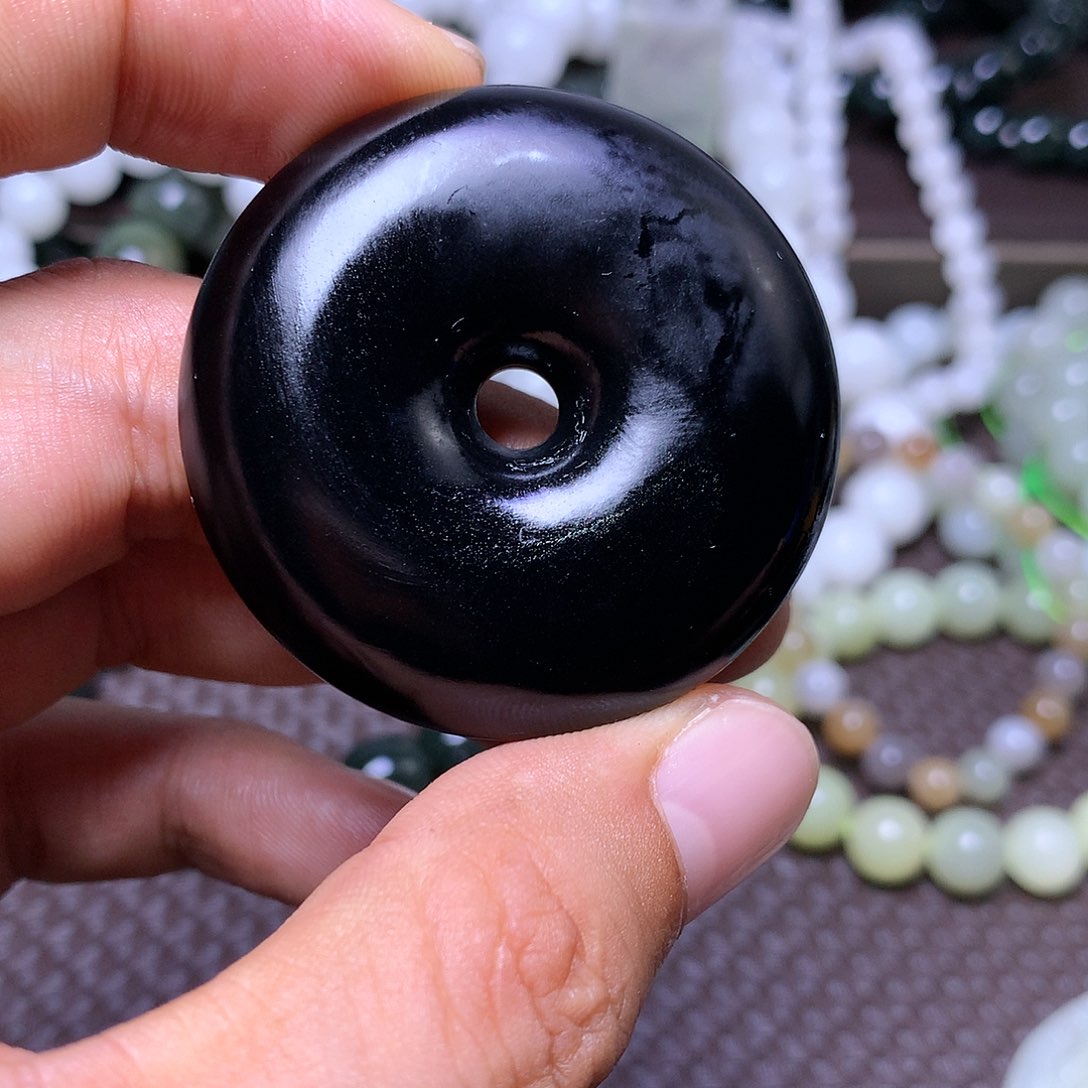 【闪购商品】颈饰未镶嵌和田玉