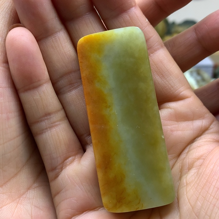 【闪购商品】透闪石质玉未镶嵌吊坠