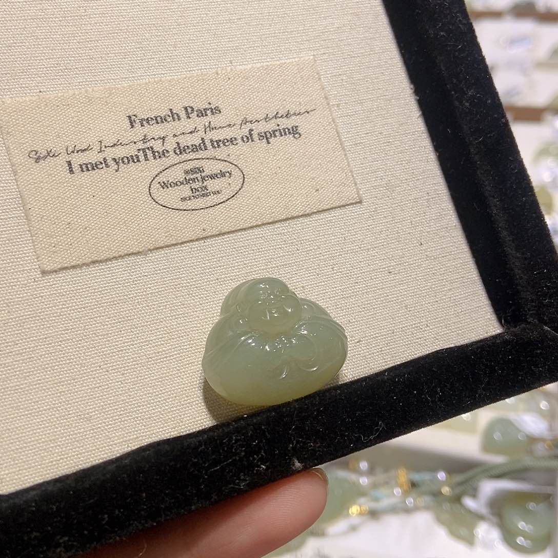 颈饰未镶嵌和田玉x