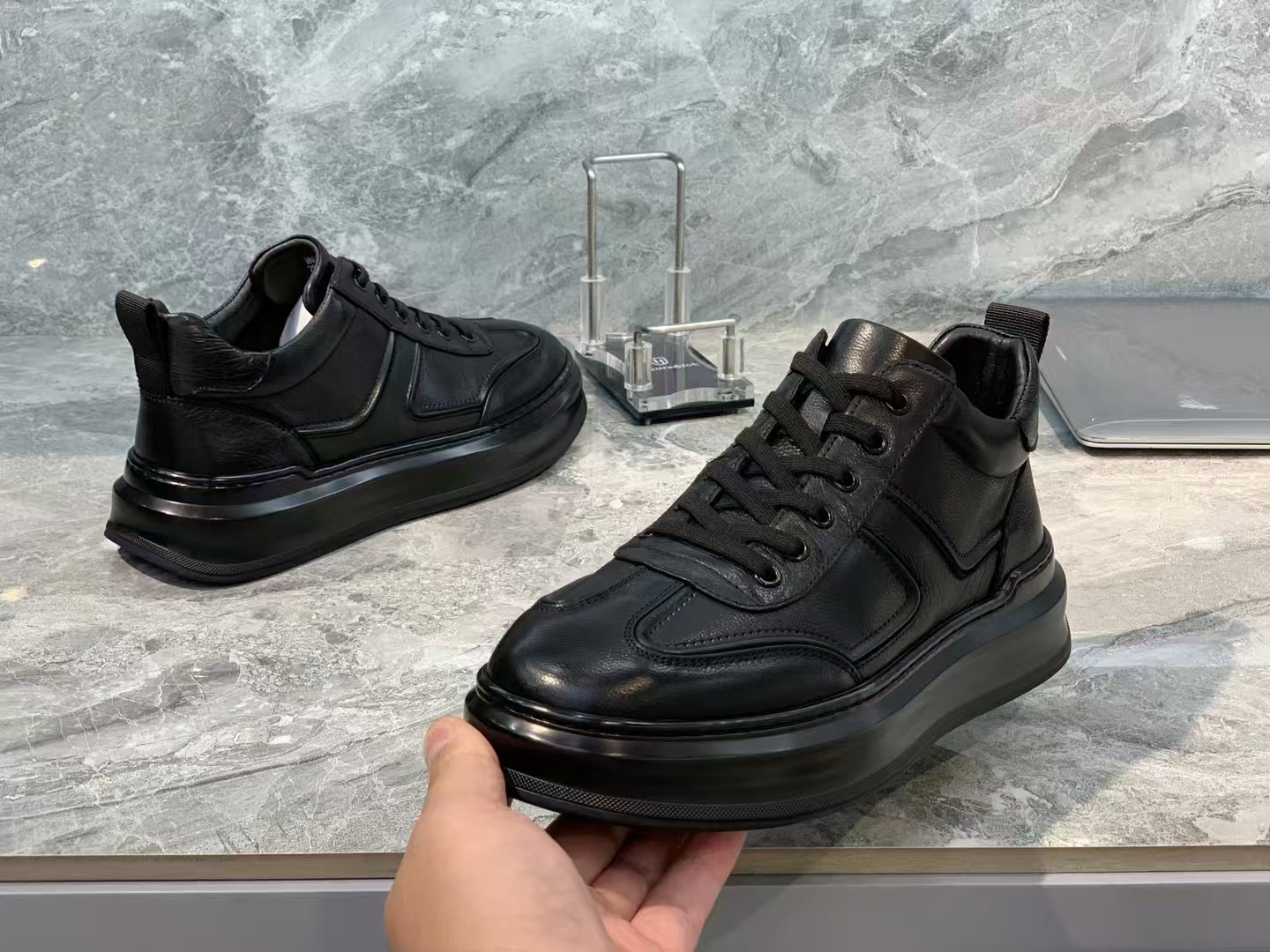 《沙恩名品》2024年秋冬新款男士高端欧货加绒手工鞋