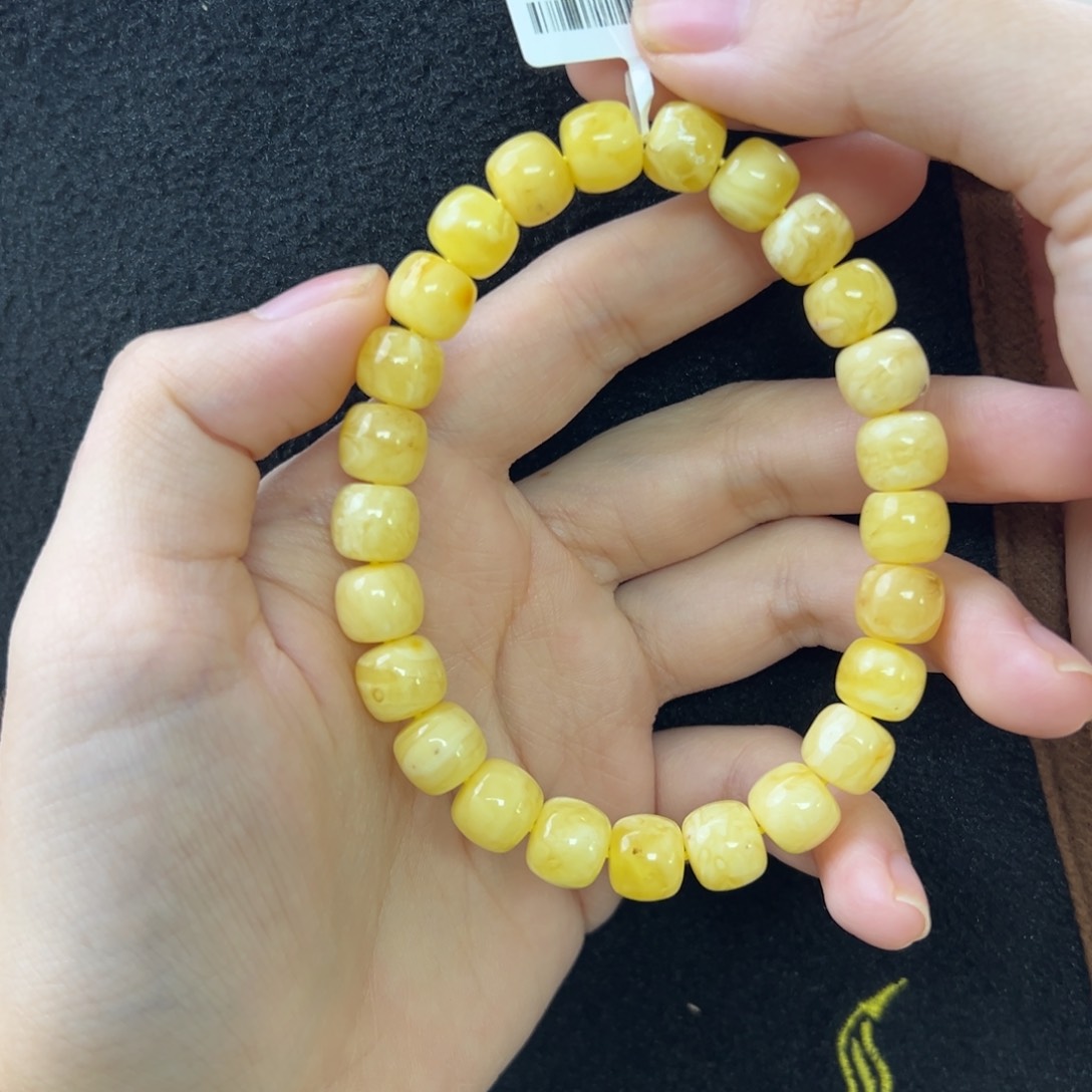 未镶嵌琥珀珠宝奇石