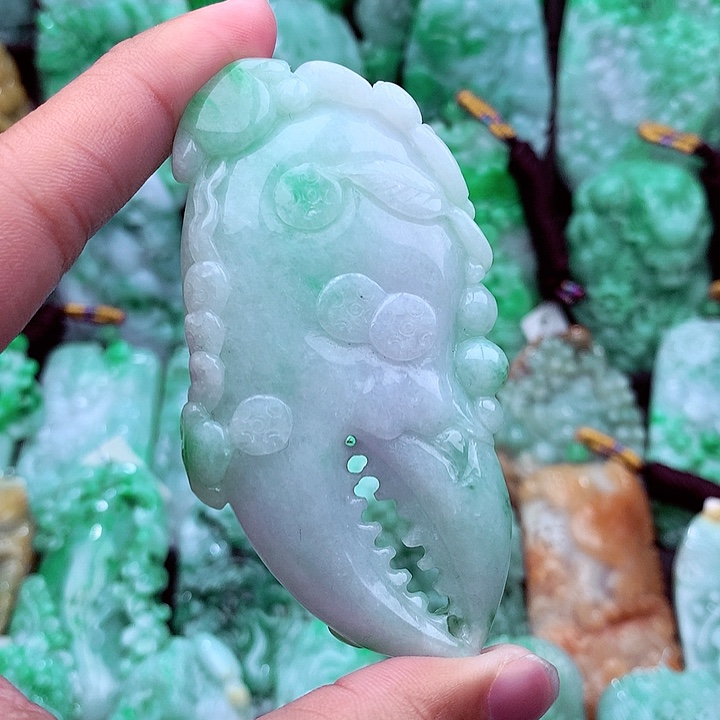 翡翠吊坠(不含链)未镶嵌