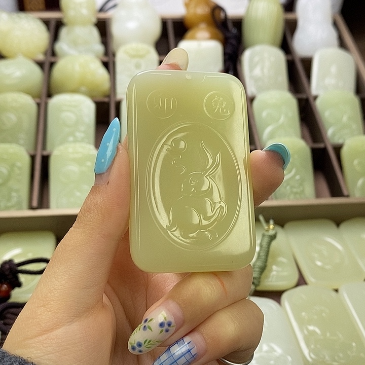 昆仑石双面守护兔