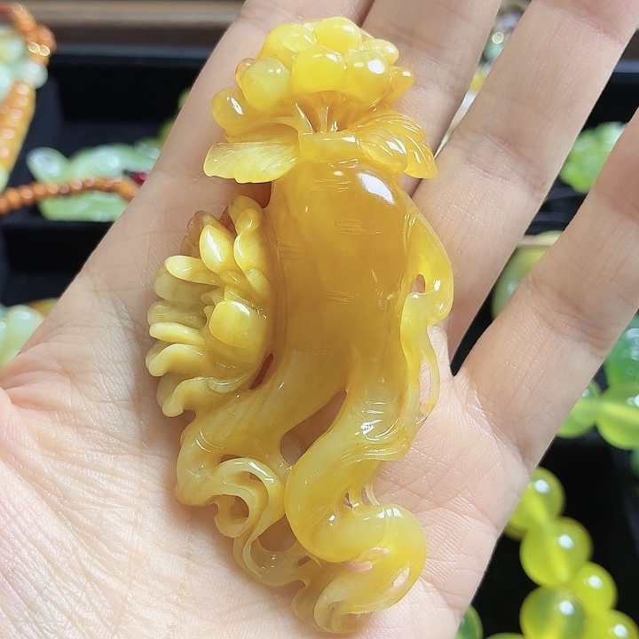 玉***心蛇纹石玉未镶嵌挂件