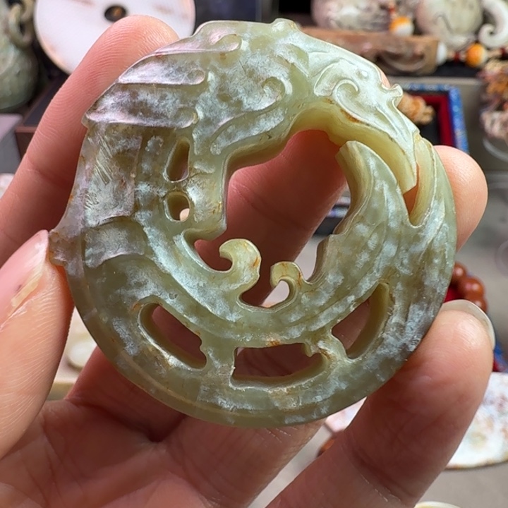 爱***肉石英质玉未镶嵌颈饰