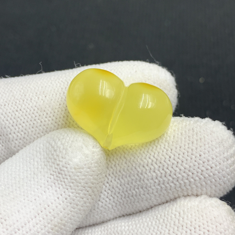 P1218保真原矿俄料尺寸23.4*16.2mm蜜蜡屁桃爱心单颗隔珠支持复检