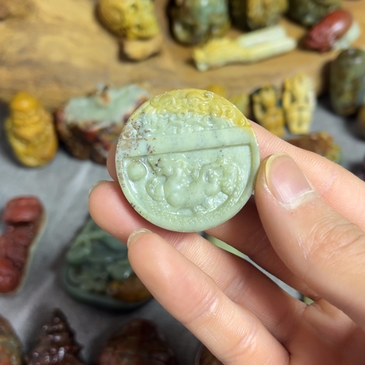 岫岩河磨玉（透闪石质玉）未镶嵌挂件