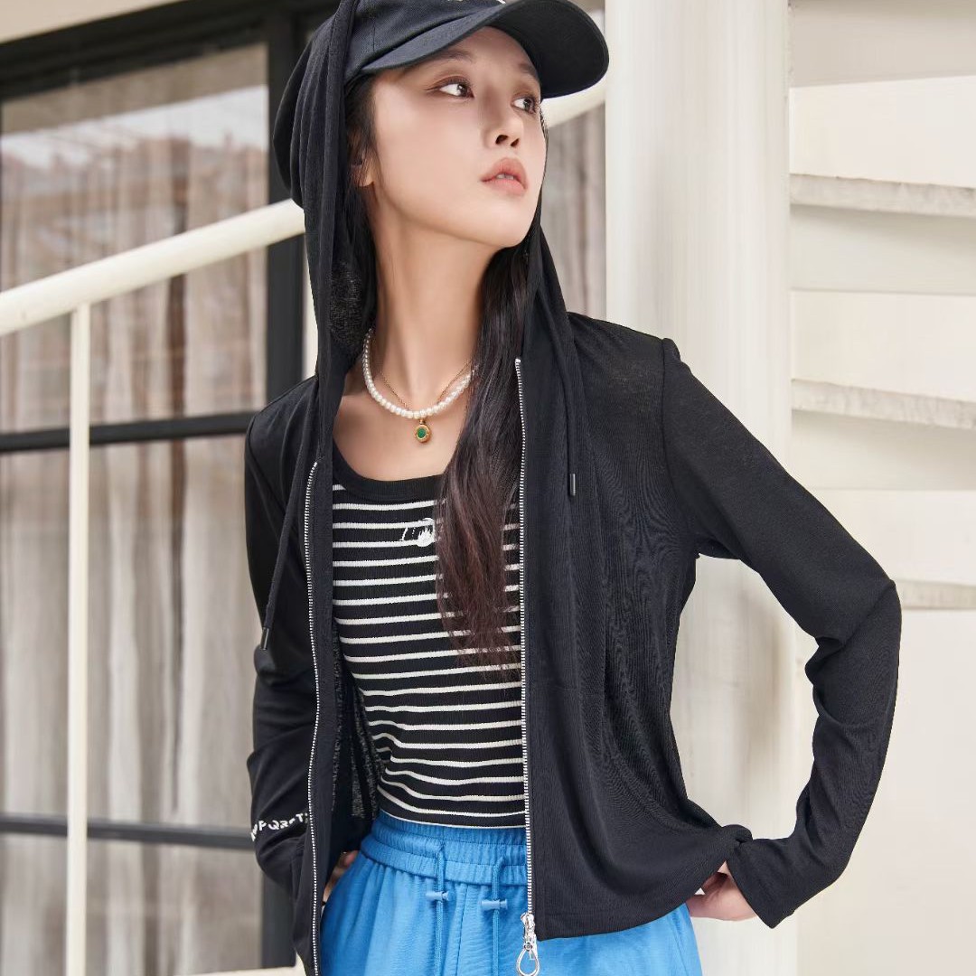 LIVELY·YAN俪妍短外套42230防晒百搭宽松型针织短款