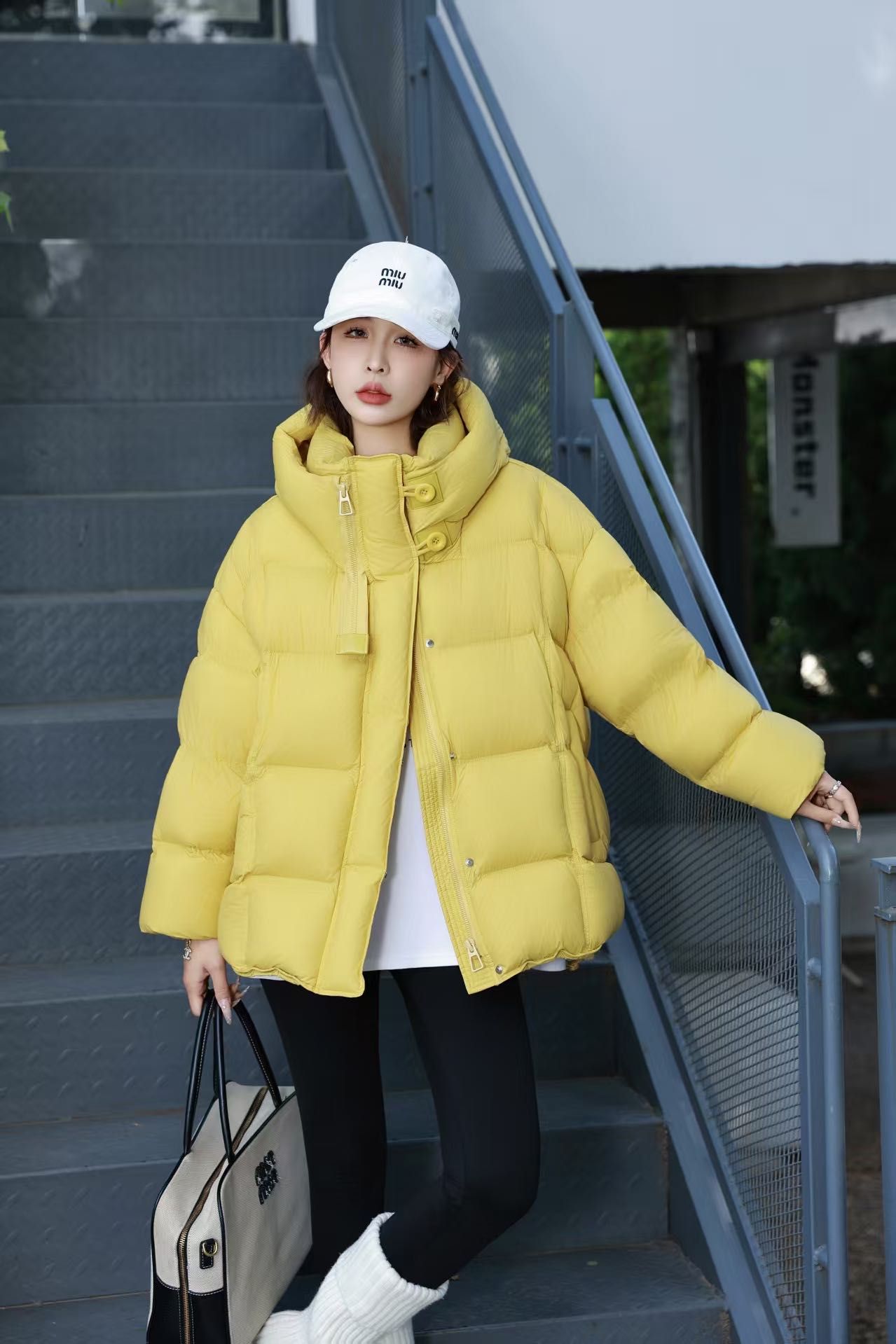 2025新款冬季白鸭绒羽绒服女连帽羽绒外套加厚长款面包服