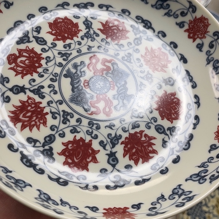 瓷片景德镇釉里红缠枝莲大壶承