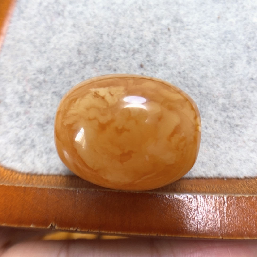 未镶嵌蜜蜡裸石p s