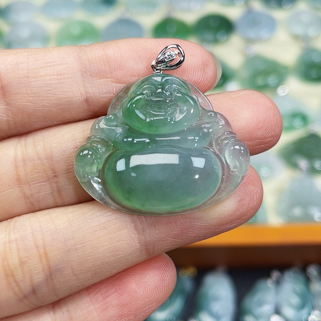 翡翠颈饰18K金镶嵌吊坠