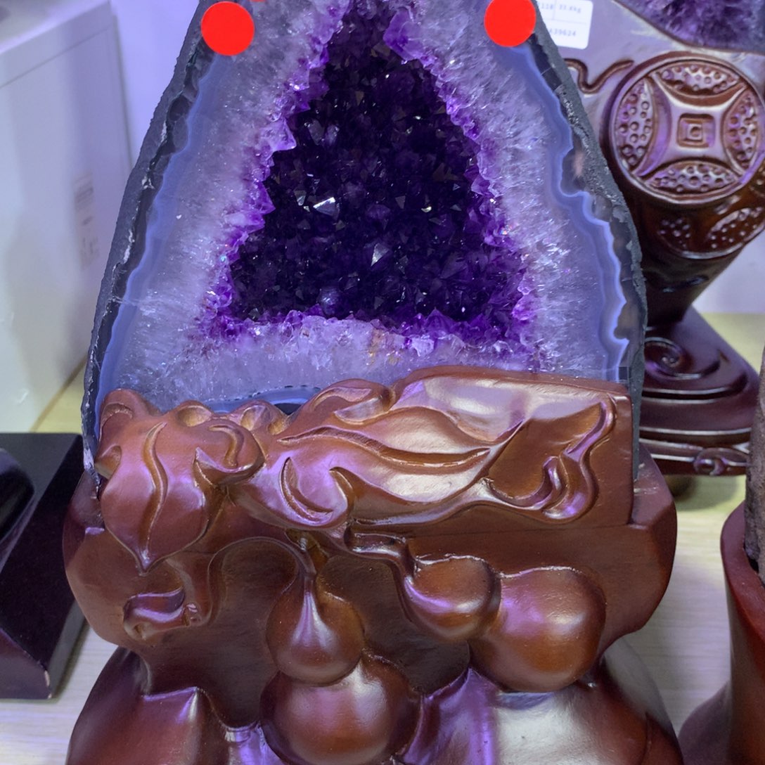 织绣巴西紫水晶小摆件