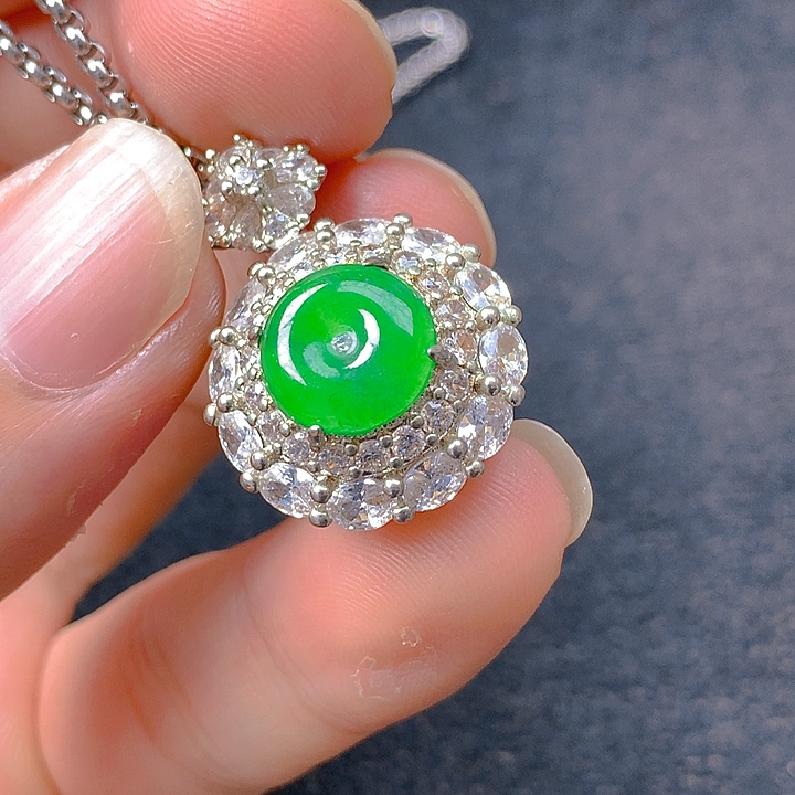 颈饰未镶嵌翡翠翡翠