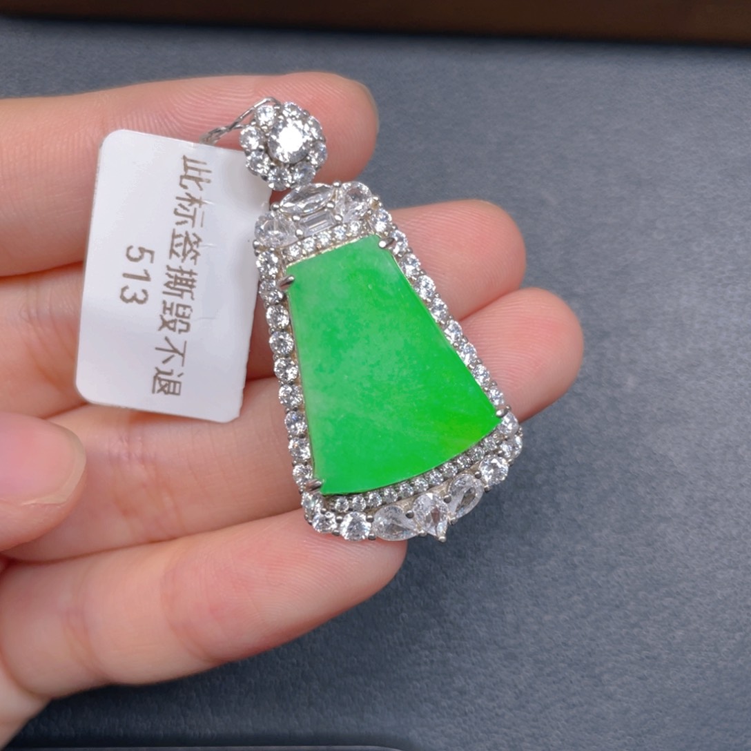 颈饰银S925镶嵌翡翠j j k