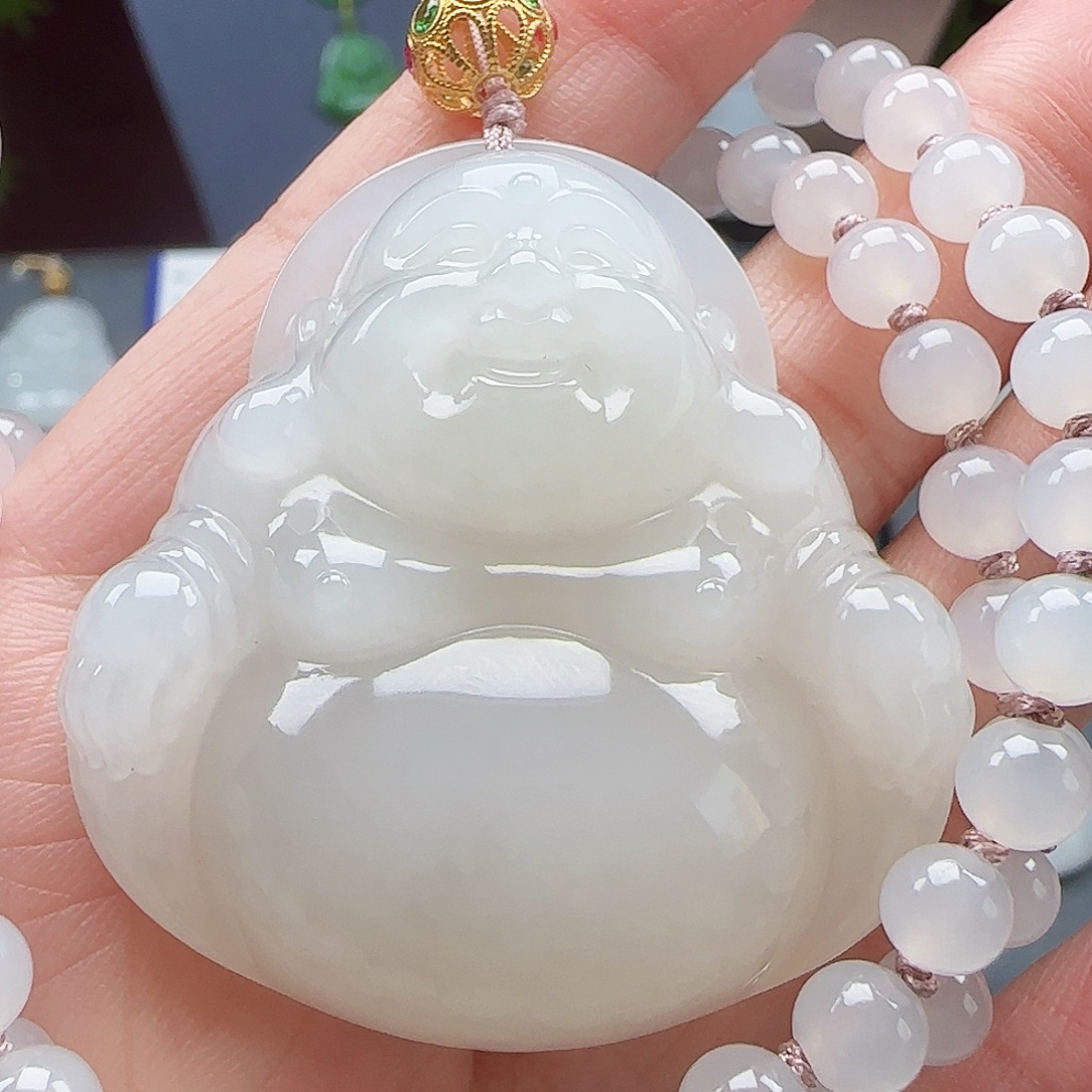 和田玉18K金镶嵌吊坠(赠链)