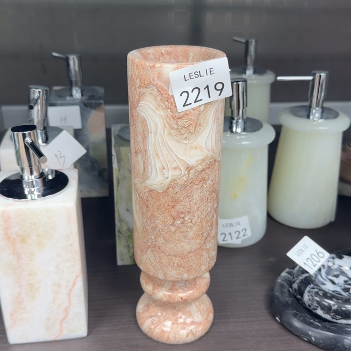 X2219.                花瓶