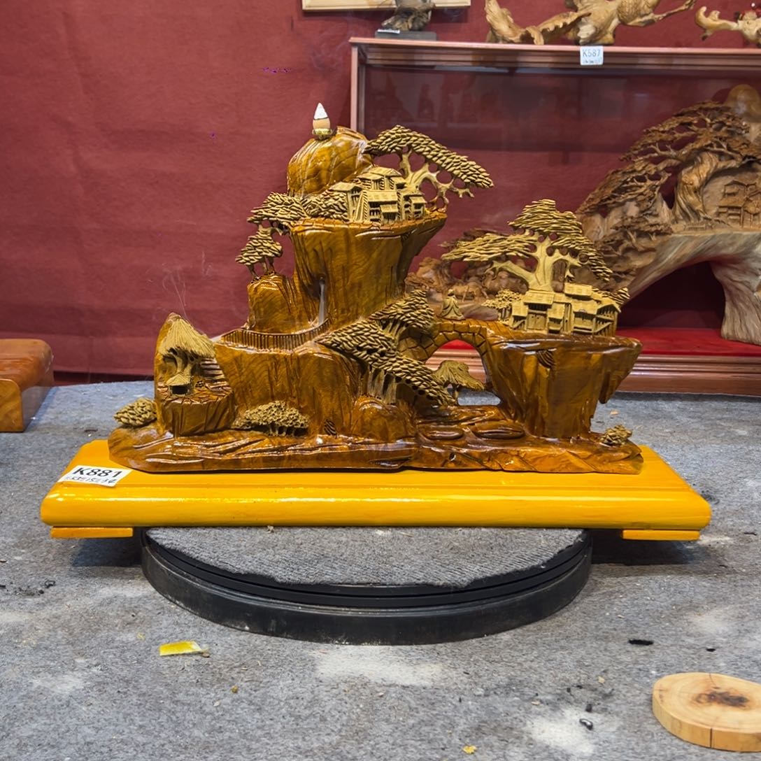 楠木金丝楠木木雕