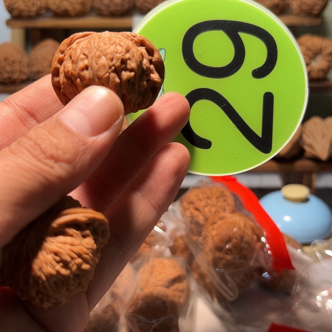 S*v文玩核桃，绿色29号