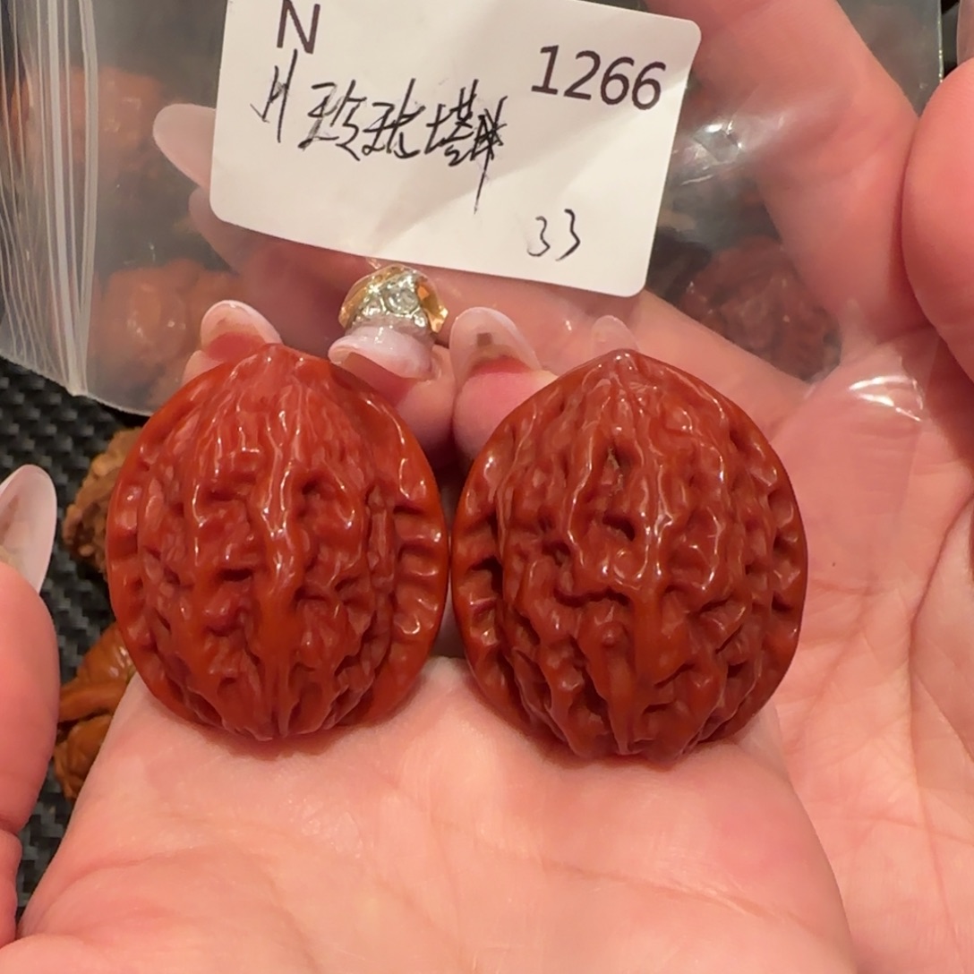 悟***空吊坠文玩核桃玉化玲珑塔33精品