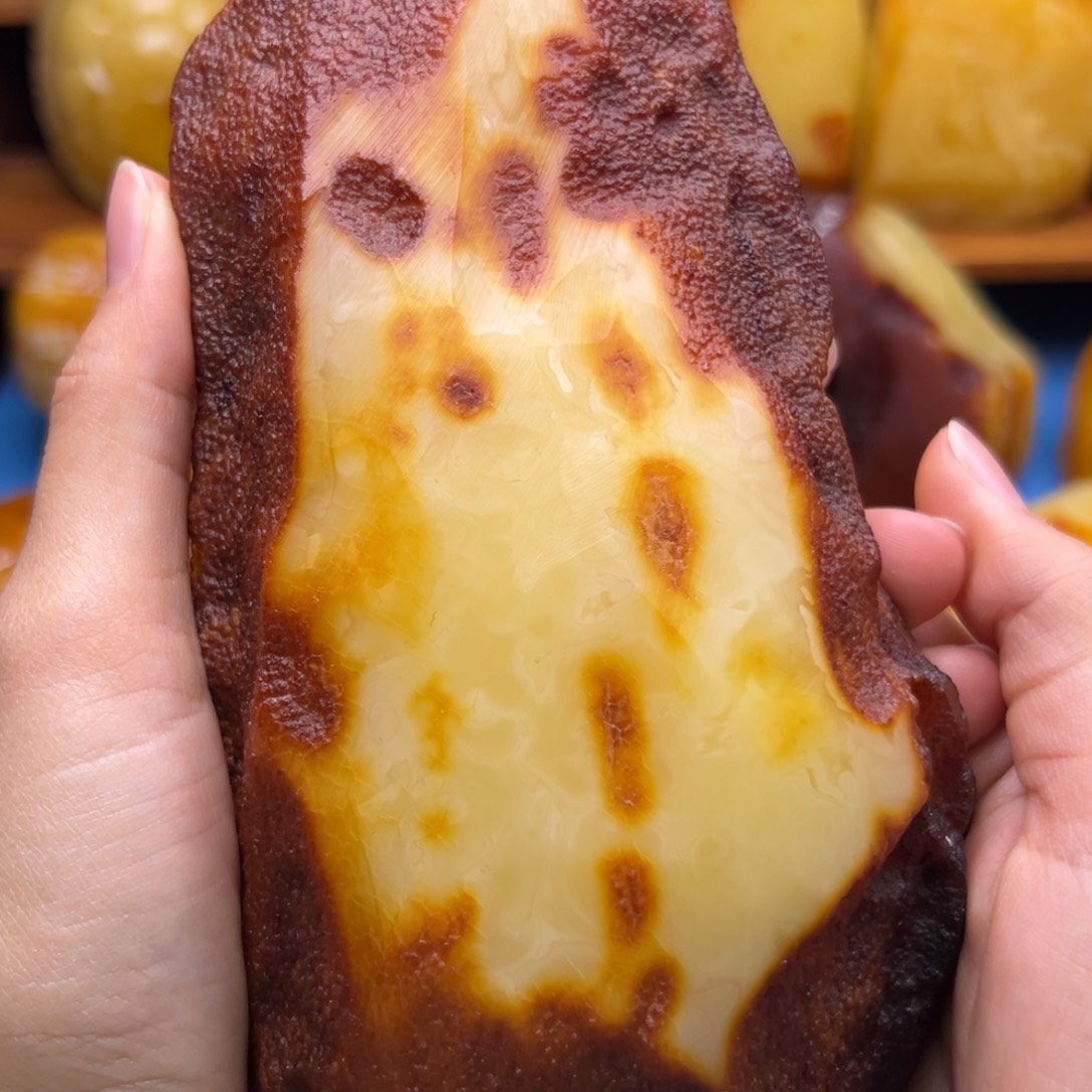 这***般定制琥珀未镶嵌琥珀蜜蜡