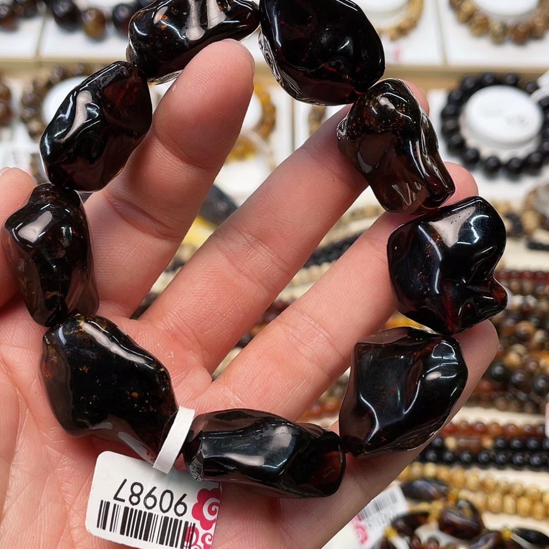 琥珀未镶嵌裸石大90987