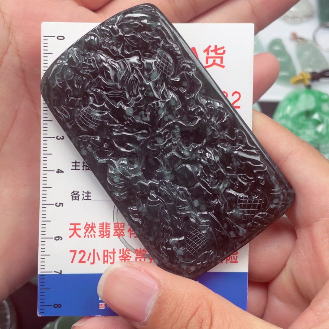 翡翠颈饰未镶嵌958888888888