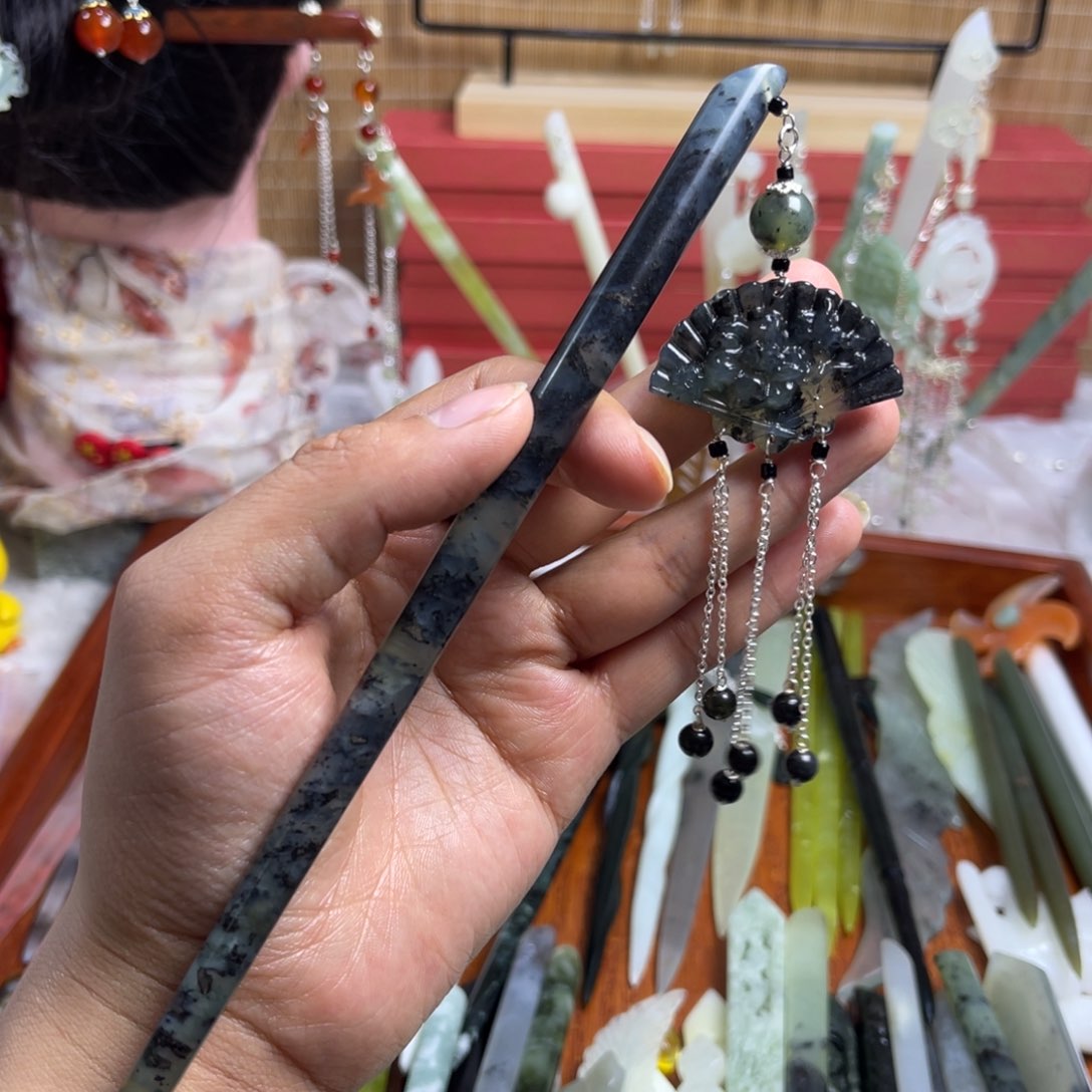 蛇纹石玉发饰未镶嵌