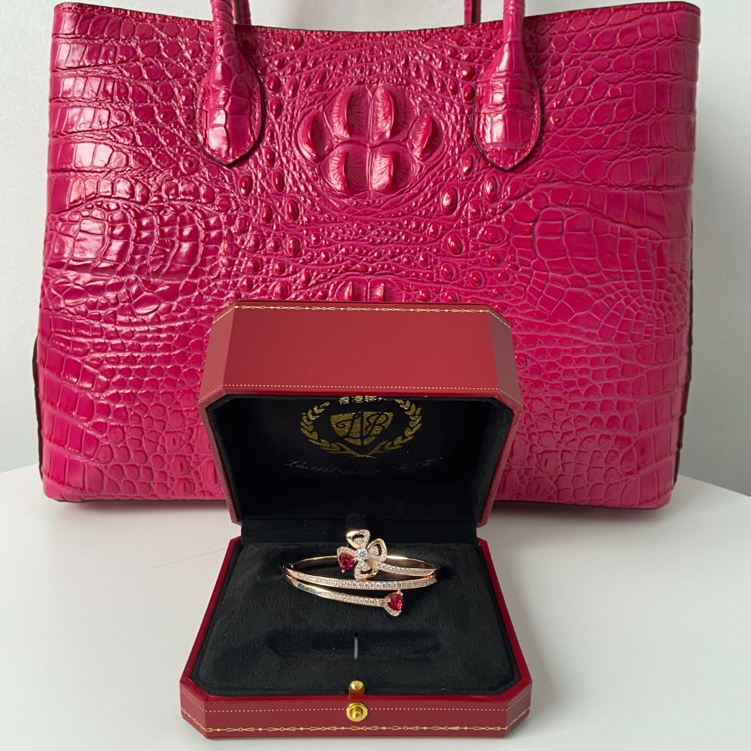 2269手镯--收藏级轻奢时尚设计首饰送礼盒