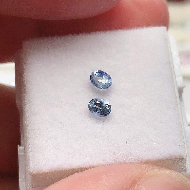 蓝宝石裸石未镶嵌?****干斯里兰卡