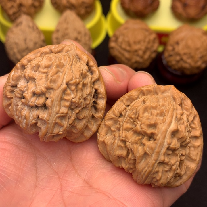 吊坠文玩核桃三角白40