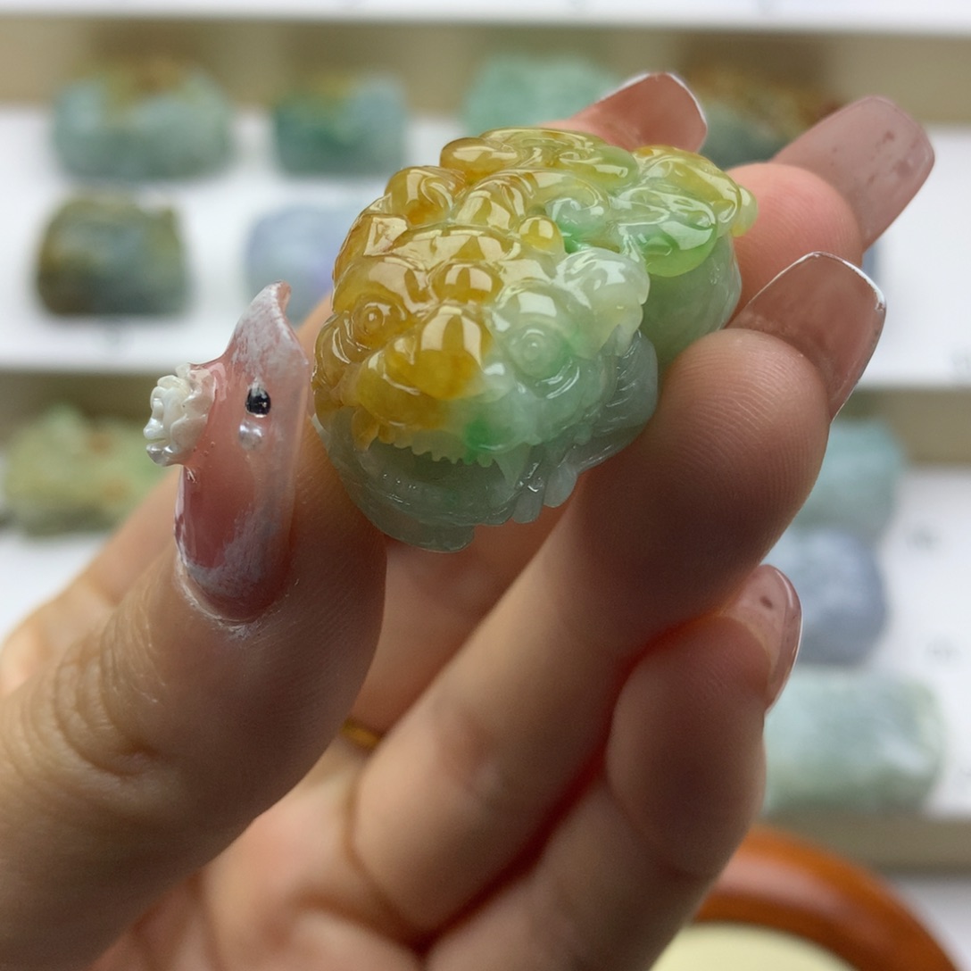 翡翠吊坠(不含链)未镶嵌天然缅甸翡翠貔貅吊坠