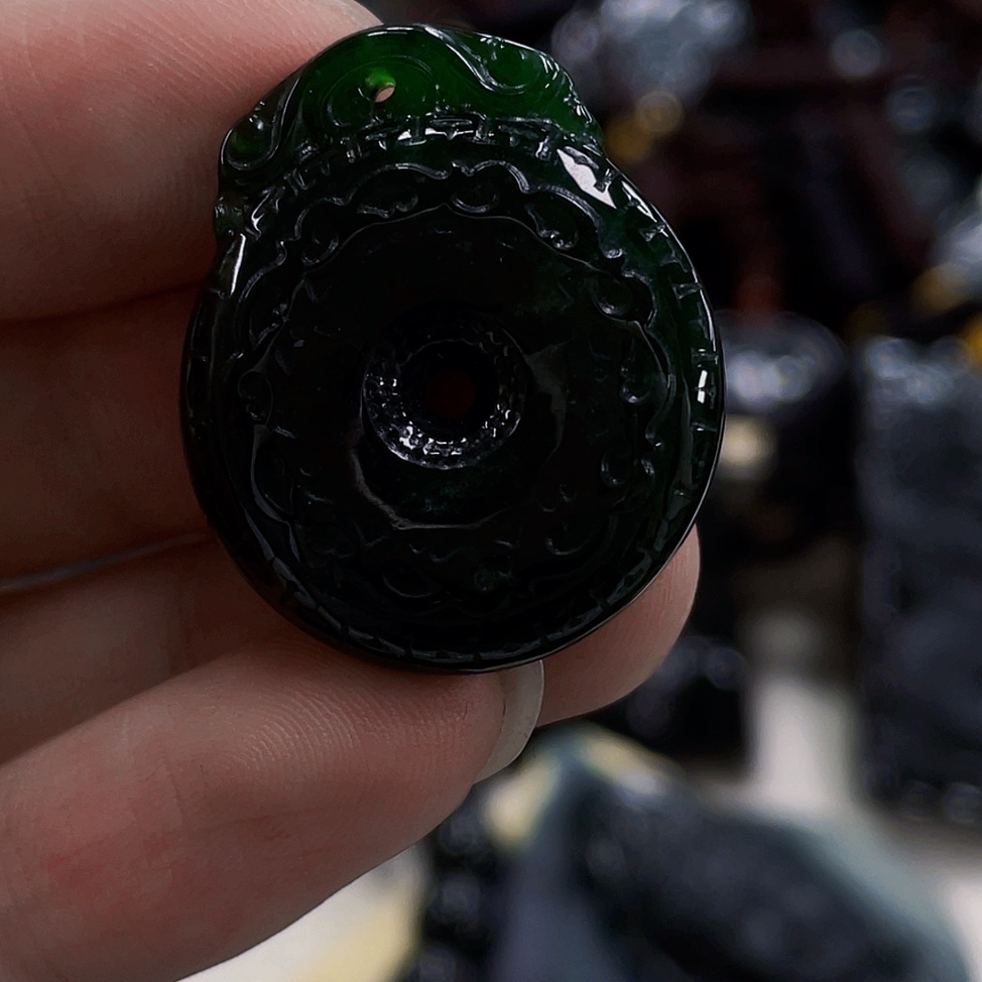 翡翠未镶嵌吊坠(不含链)